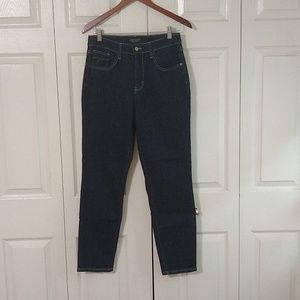 Judy Blue  like New Mom Jean straight leg size 7/28 jeans